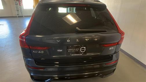 2025 Volvo XC60 B5 Plus