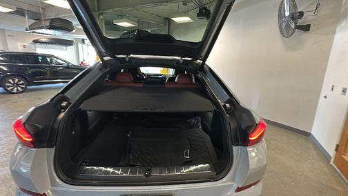 2024 BMW X6 xDrive40i