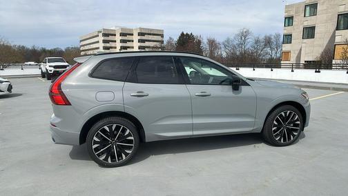 Vapour Grey Metallic 2026 Volvo XC60 B5 Ultra