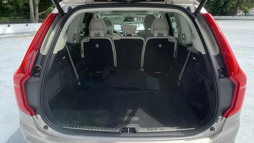 2023 Volvo XC90 B5 Core