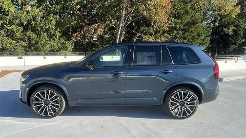 2026 Volvo XC90 B6 Ultra Dark Theme 7-Seater