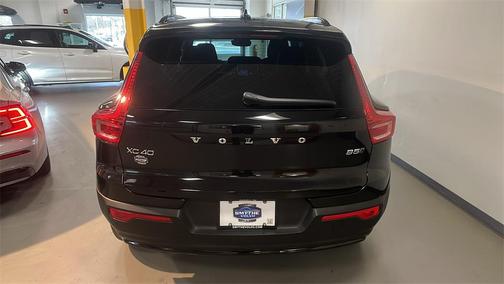 2026 Volvo XC40 B5 Plus