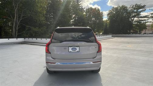 2026 Volvo XC90 B6 Plus 7-Seater