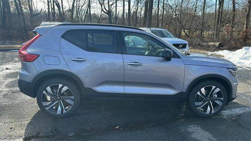2026 Volvo XC40 B5 Ultra