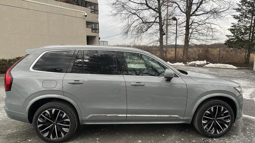2025 Volvo XC90 Plug-In Hybrid T8 Ultra 7-Seater