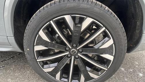 2025 Volvo XC90 Plug-In Hybrid T8 Ultra 7-Seater