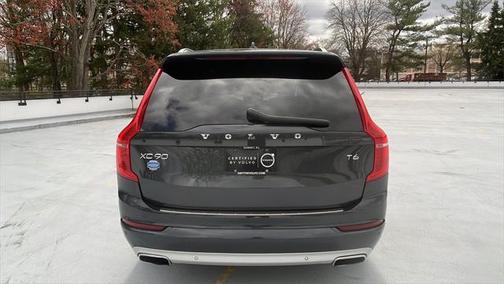 2021 Volvo XC90 T6 Momentum