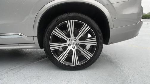 2024 Volvo XC90 Recharge Plug-In Hybrid T8 Ultimate Bright Theme 7-Seater