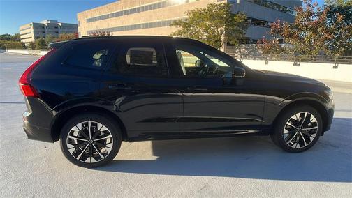 2026 Volvo XC60 Plug-In Hybrid T8 Plus