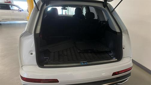 2020 Audi Q7 55 Prestige