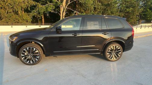 2026 Volvo XC90 Ultra Dark Theme, B6 AWD Gas (mild hybrid), Gasoline, 7 Seats