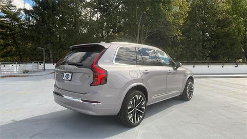 2026 Volvo XC90 B6 Plus 7-Seater