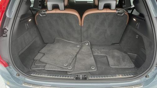2023 Volvo XC90 B6 Ultimate 7-Seater