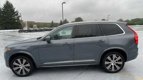 2023 Volvo XC90 B6 Ultimate 7-Seater