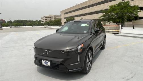 2025 Volvo EX90 Twin Motor Plus