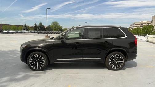 2025 Volvo XC90 B6 Plus 7-Seater