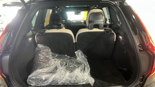 2026 Volvo XC90 Plus, B6 AWD Gas (mild hybrid), Gasoline, Bright, 7 Seats