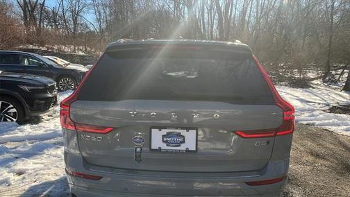2025 Volvo XC60 B5 Core