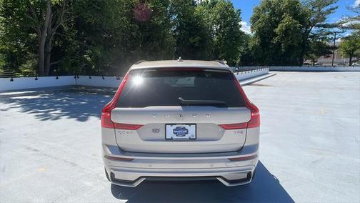 2025 Volvo XC60 Plug-In Hybrid T8 Ultra
