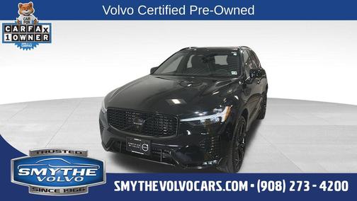 Onyx Black Metallic 2025 Volvo XC60 B5 Ultra Black Edition