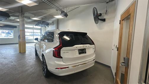 2025 Volvo XC90 B6 Plus 7-Seater