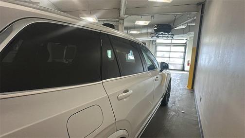 2025 Volvo XC90 B6 Plus 7-Seater