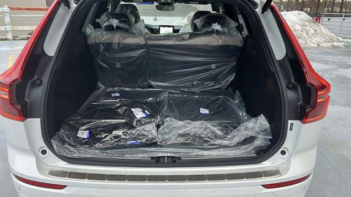 2026 Volvo XC60 B5 Plus