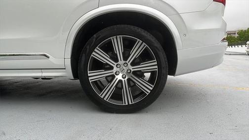 2024 Volvo XC90 Recharge Plug-In Hybrid T8 Ultimate 6-Seater