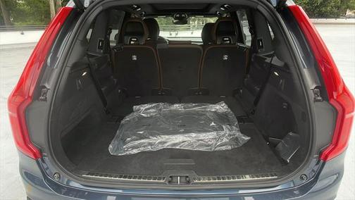 2024 Volvo XC90 Recharge Plug-In Hybrid T8 Ultimate Bright Theme 7-Seater