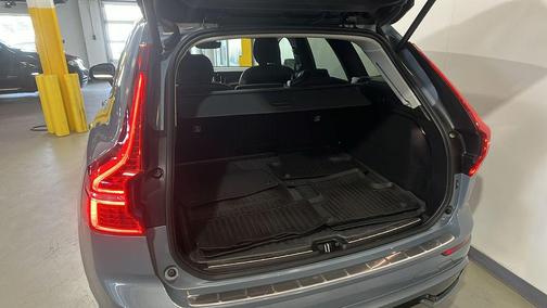 Thunder Grey Metallic 2024 Volvo XC60 B5 Plus Dark Theme