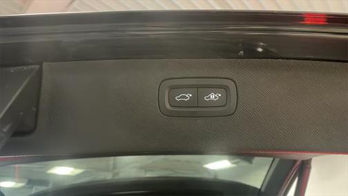 2022 Volvo XC90 Recharge Plug-In Hybrid T8 Inscription 6 Passenger