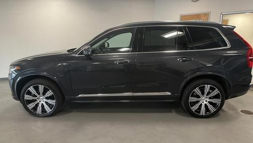 2022 Volvo XC90 Recharge Plug-In Hybrid T8 Inscription 6 Passenger