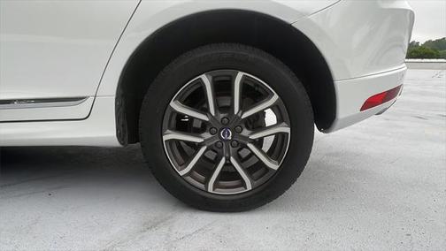 2017 Volvo XC60 T6 Dynamic