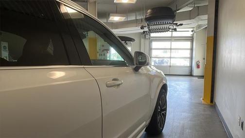 2022 Volvo XC90 T6 Momentum