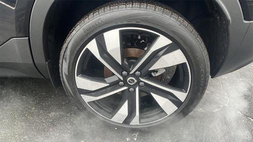 2025 Volvo XC40 Ultra Bright Theme