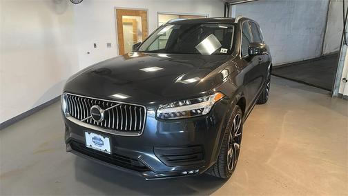 2021 Volvo XC90 T6 Momentum
