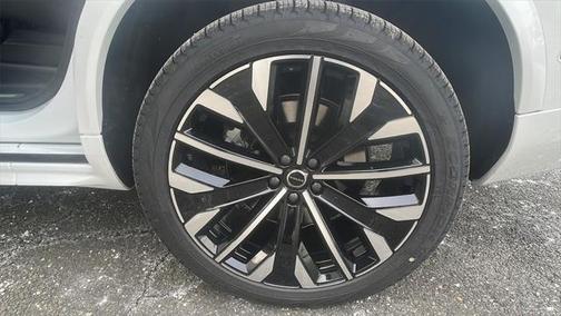 2025 Volvo XC90 B6 Plus 7-Seater