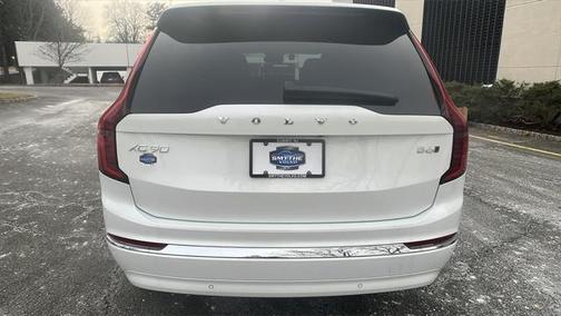 2025 Volvo XC90 B6 Plus 7-Seater