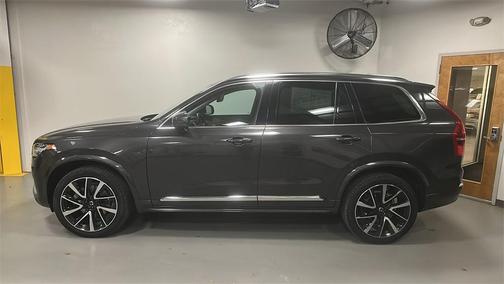 2023 Volvo XC90 B6 Plus 6-Seater