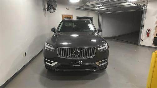 2023 Volvo XC90 B6 Plus 6-Seater