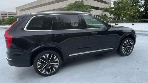 2025 Volvo XC90 B6 Plus 7-Seater