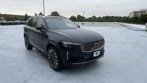 2025 Volvo XC90 B6 Plus 7-Seater