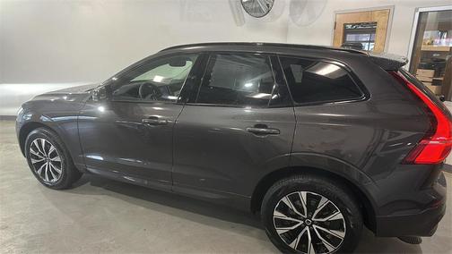 2025 Volvo XC60 B5 Plus