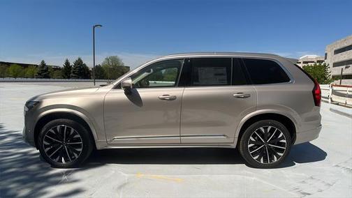 2025 Volvo XC90 B6 Plus 6-Seater