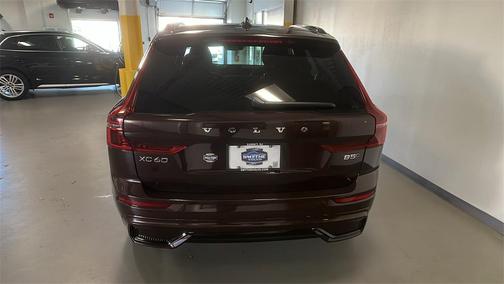 2026 Volvo XC60 B5 Plus
