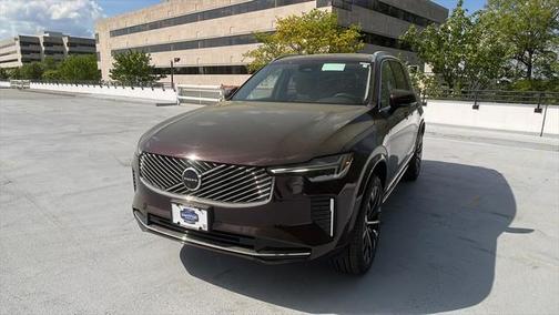 2025 Volvo XC90 B5 Plus 6-Seater