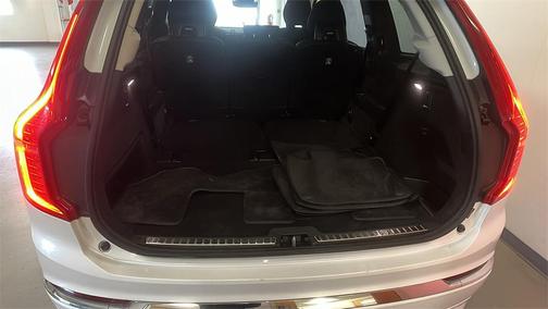 2025 Volvo XC90 B6 Plus 7-Seater