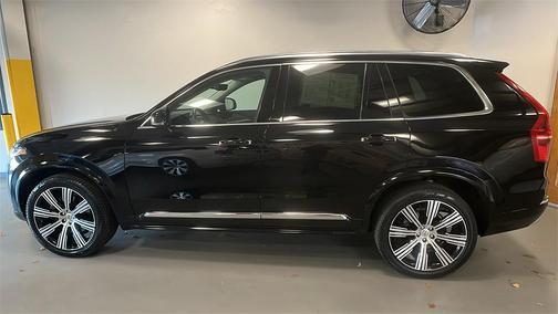2022 Volvo XC90 T6 Inscription