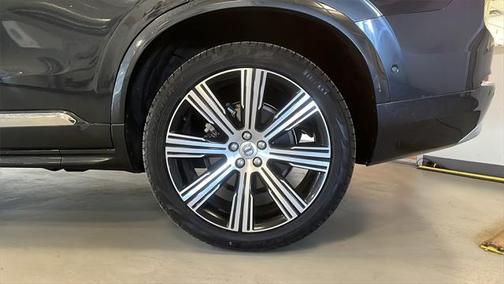 2022 Volvo XC90 T6 Inscription