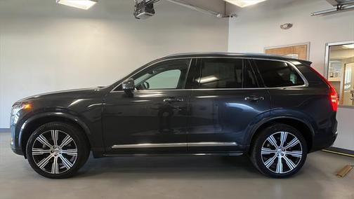 2022 Volvo XC90 T6 Inscription
